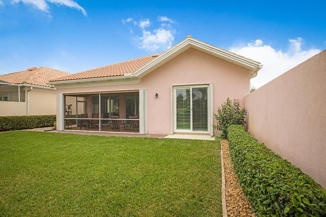 9520 SW Wedgewood Lane, Stuart, FL 34997