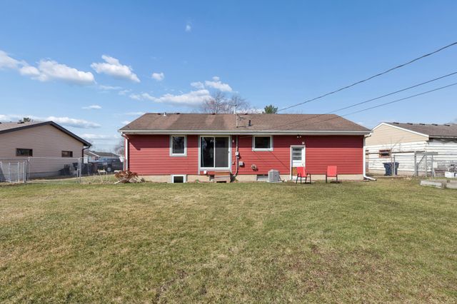 1115 Sunnyside Drive, Farmington, MN 55024