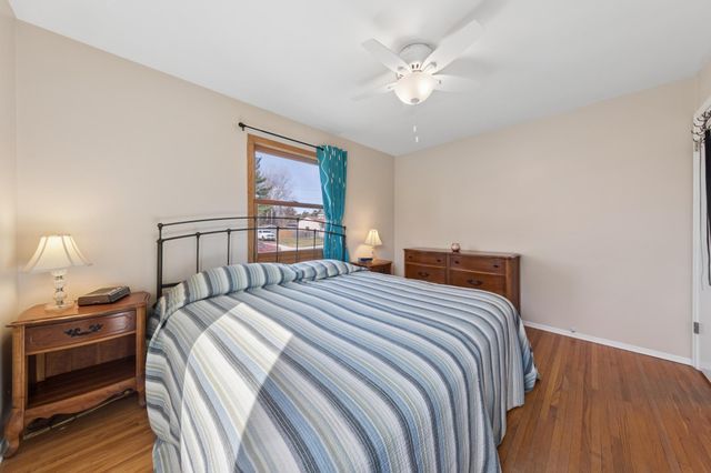 1115 Sunnyside Drive, Farmington, MN 55024