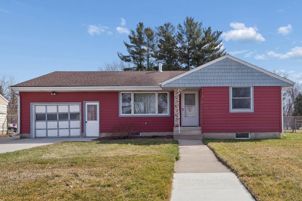 1115 Sunnyside Drive, Farmington, MN 55024