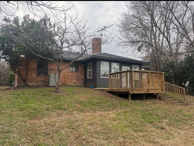 1803 S Park Street, Brenham, TX 77833