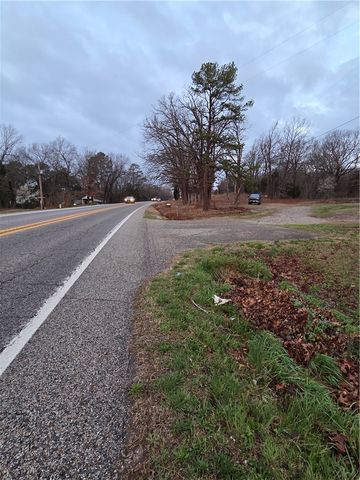 Windover Acres - 4874 HWY 62, Eureka Springs, AR 72632