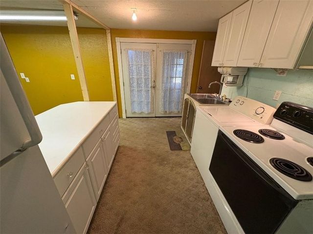 Windover Acres - 4874 HWY 62, Eureka Springs, AR 72632