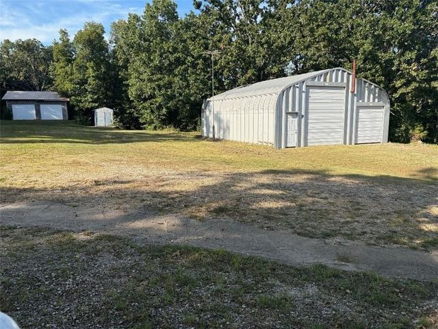 Windover Acres - 4874 HWY 62, Eureka Springs, AR 72632