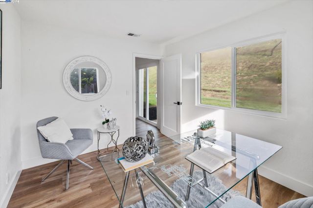 109 Bellflower Ct, Hercules, CA 94547