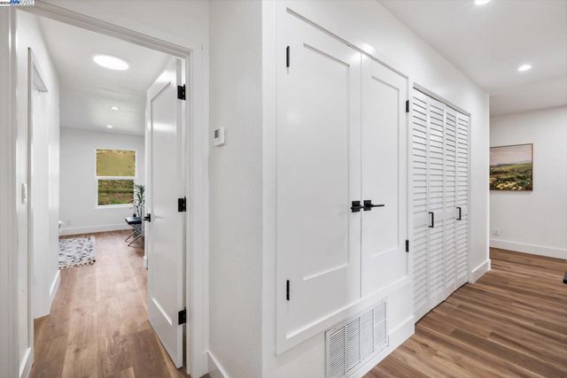 109 Bellflower Ct, Hercules, CA 94547