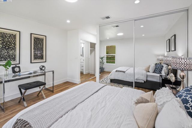 109 Bellflower Ct, Hercules, CA 94547