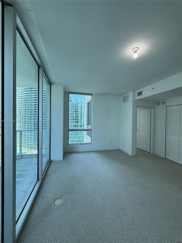 300 S Biscayne Blvd T-2602, Miami, FL 33131