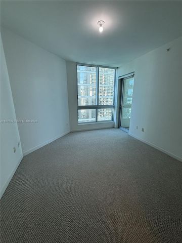 300 S Biscayne Blvd T-2602, Miami, FL 33131