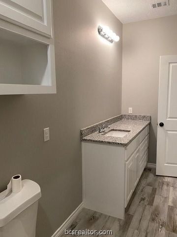 509 East Pruitt, Bryan, TX 77803