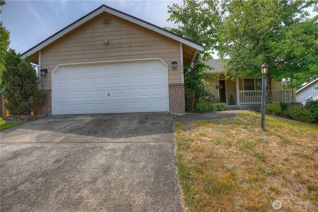 1614 195th Street Ct E, Spanaway, WA 98387