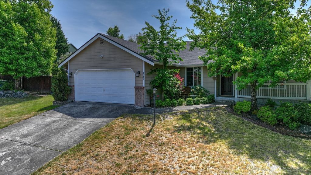 1614 195th Street Ct E, Spanaway, WA 98387
