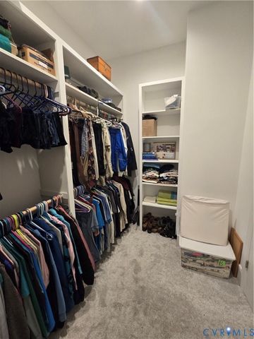 7178 Canopy Cir, New Kent, VA 23124