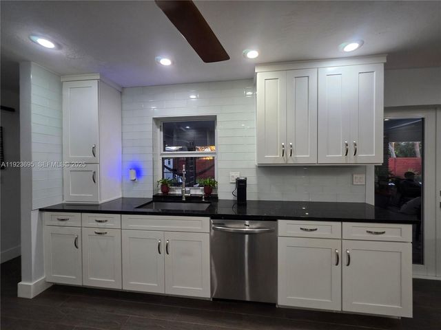 11561 SW 121st Ave, Miami, FL 33186