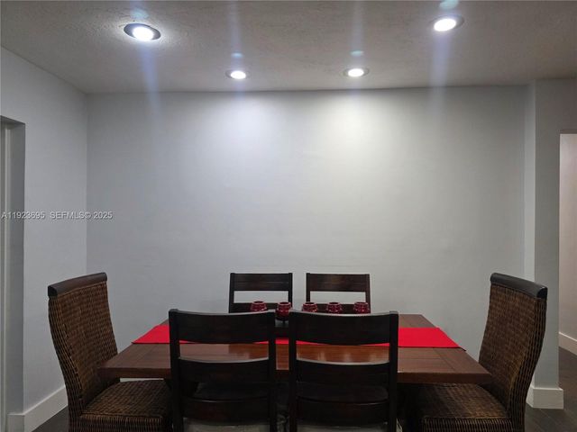 11561 SW 121st Ave, Miami, FL 33186