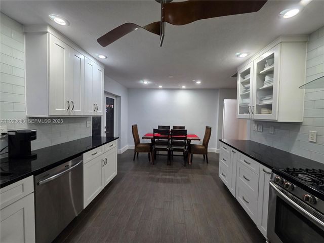 11561 SW 121st Ave, Miami, FL 33186