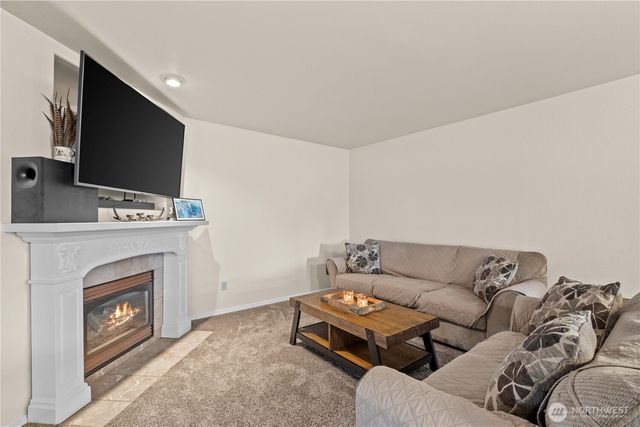 8627 136th Street E, Puyallup, WA 98373