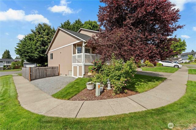 8627 136th Street E, Puyallup, WA 98373