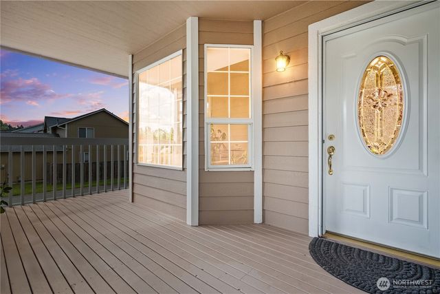 8627 136th Street E, Puyallup, WA 98373