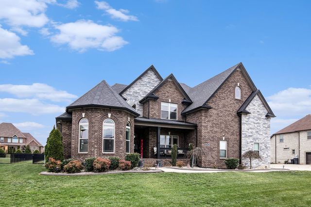 2976 Hartley Dr, Clarksville, TN 37043