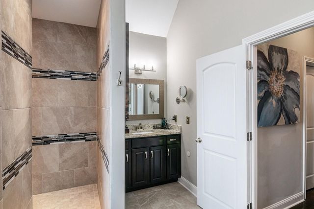 2976 Hartley Dr, Clarksville, TN 37043