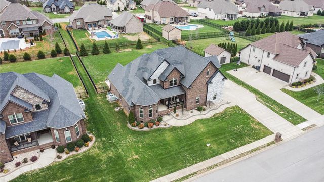 2976 Hartley Dr, Clarksville, TN 37043