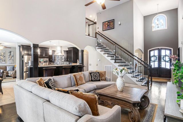 2976 Hartley Dr, Clarksville, TN 37043