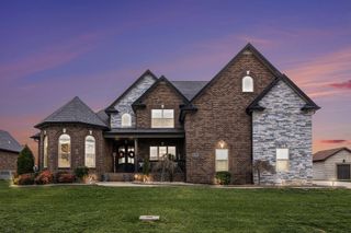 2976 Hartley Dr, Clarksville, TN 37043