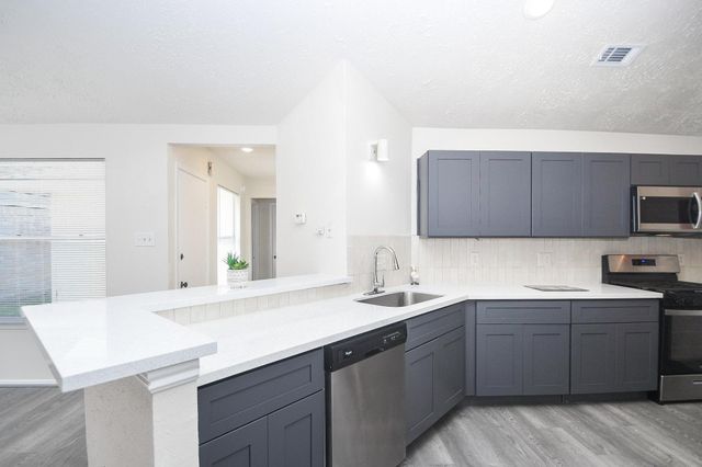 7129 Village Lake Drive, Cypress, TX 77433