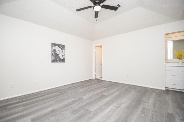 7129 Village Lake Drive, Cypress, TX 77433