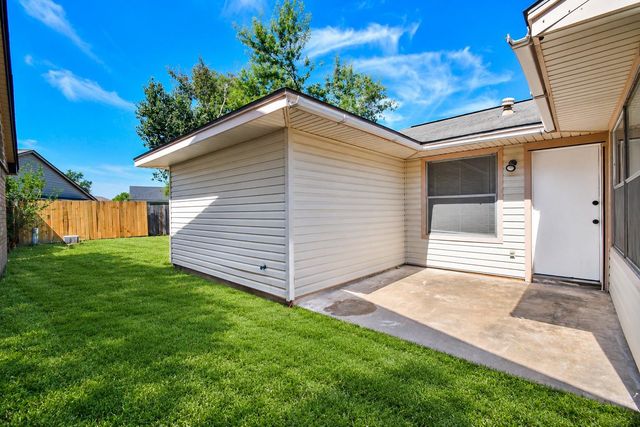 7129 Village Lake Drive, Cypress, TX 77433