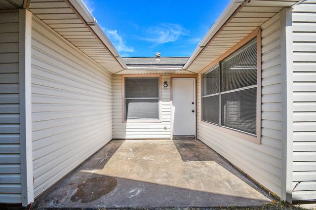 7129 Village Lake Drive, Cypress, TX 77433