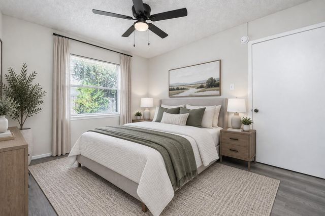 7129 Village Lake Drive, Cypress, TX 77433