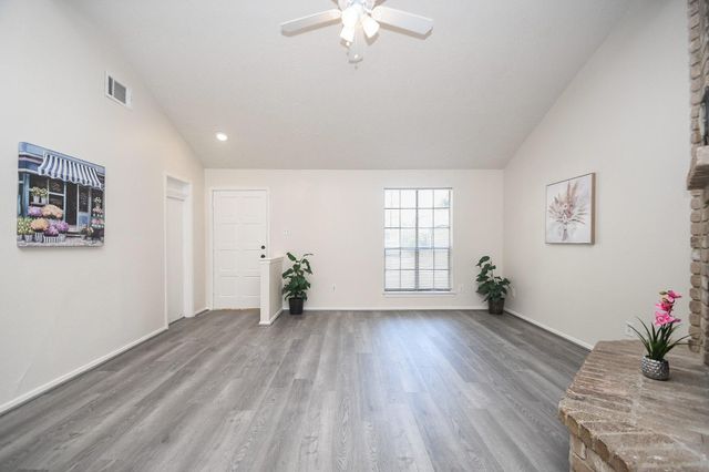 7129 Village Lake Drive, Cypress, TX 77433