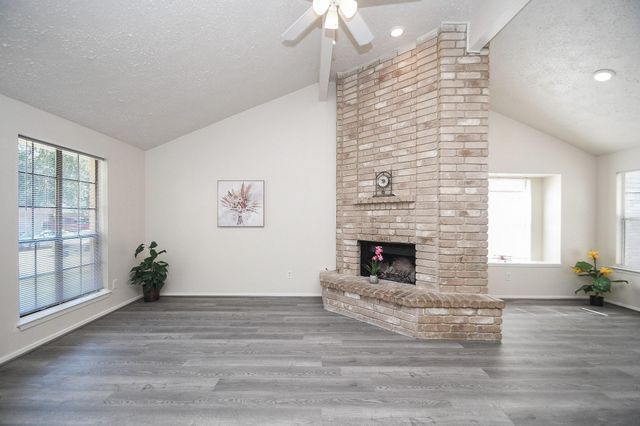 7129 Village Lake Drive, Cypress, TX 77433
