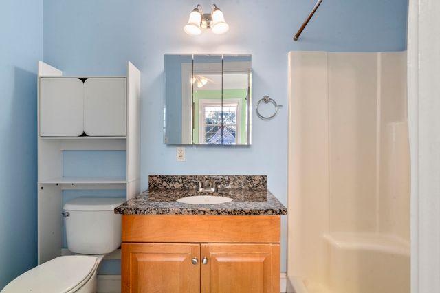 8 Parker Rd 4, Wakefield, MA 01880
