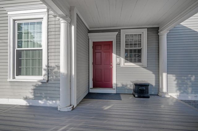 8 Parker Rd 4, Wakefield, MA 01880