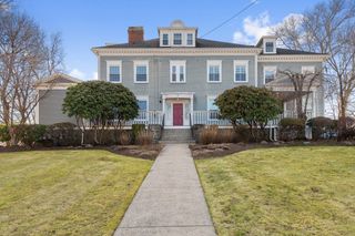 8 Parker Rd 4, Wakefield, MA 01880