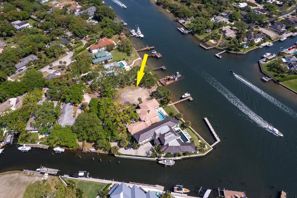 12940 N Shore Drive, Palm Beach Gardens, FL 33410