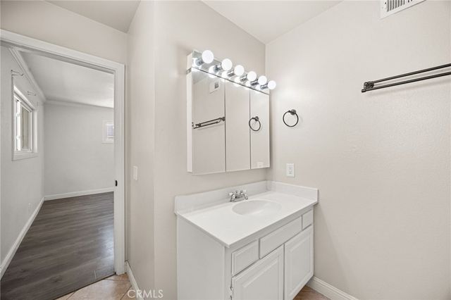 10937 Desert Sand Avenue, Riverside, CA 92505