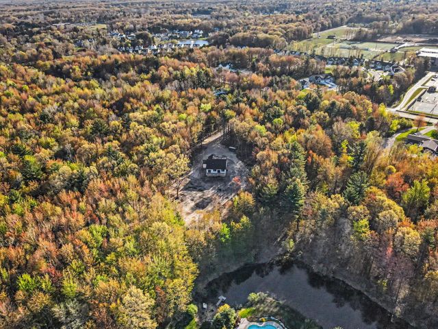 16229 148th Avenue, Spring Lake, MI 49456