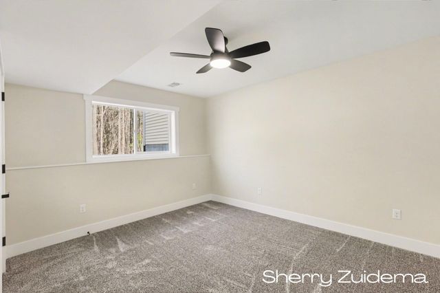 16229 148th Avenue, Spring Lake, MI 49456