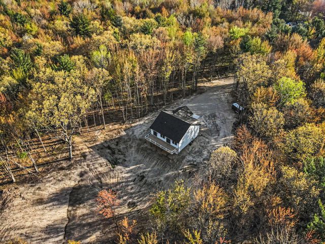 16229 148th Avenue, Spring Lake, MI 49456