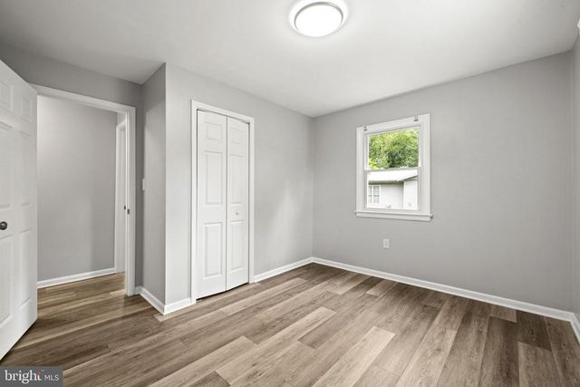 15 MOUNTAIN VIEW RD, Flint Hill, VA 22637