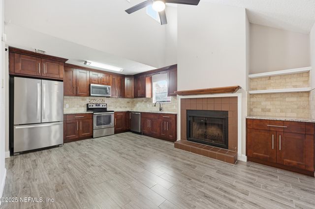 760 PLAINFIELD Avenue, Orange Park, FL 32073