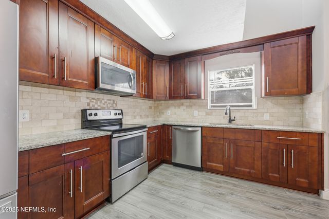 760 PLAINFIELD Avenue, Orange Park, FL 32073