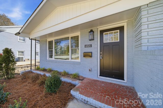 6521 Highwood Place, Charlotte, NC 28210