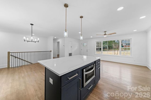 6521 Highwood Place, Charlotte, NC 28210