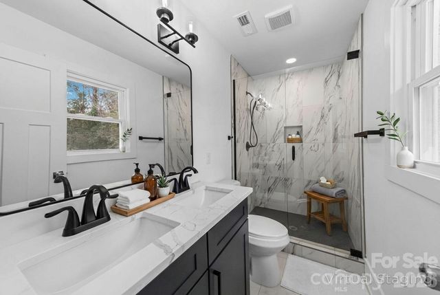 6521 Highwood Place, Charlotte, NC 28210