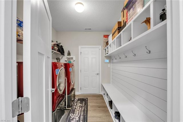 206 Selby CT, Suffolk, VA 23435